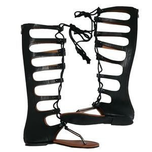 Lace-up front gladiator sandals Size 5.5.